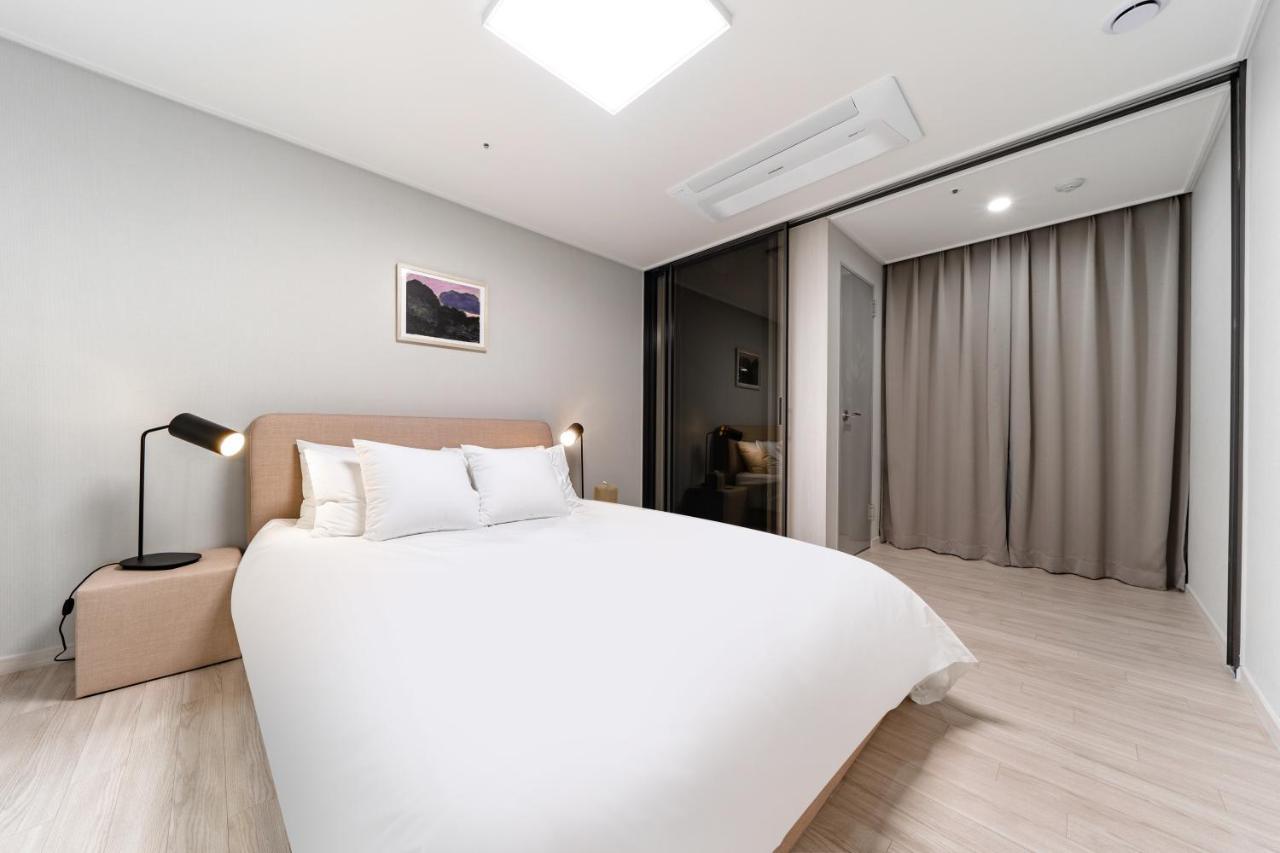 Ferienwohnung Le Collective Yeosu Exterior foto